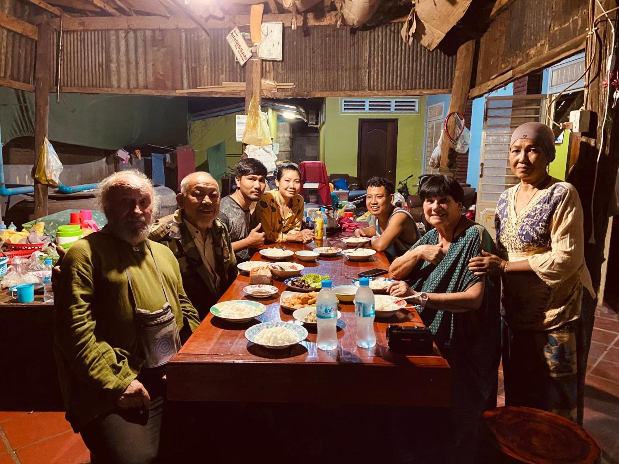 Lazy Mango Home Stay Phum Pouth ma Srei Exterior foto